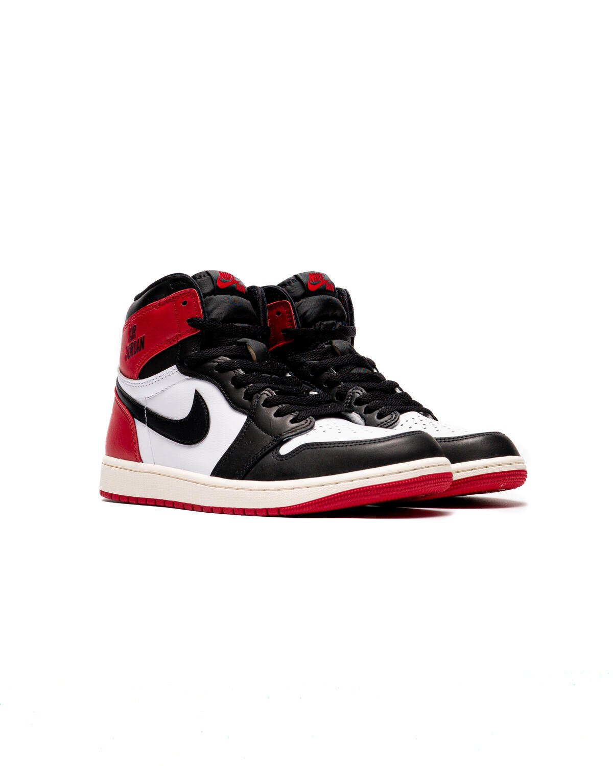 Air Jordan 1 Retro High OG 'Black Toe Reimagined' | DZ5485